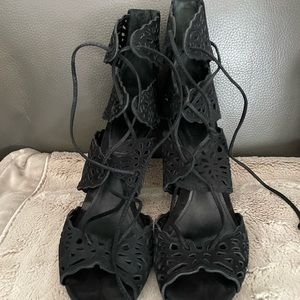 sexy size 8.5 Schutz black suede scrappy high heel sandals